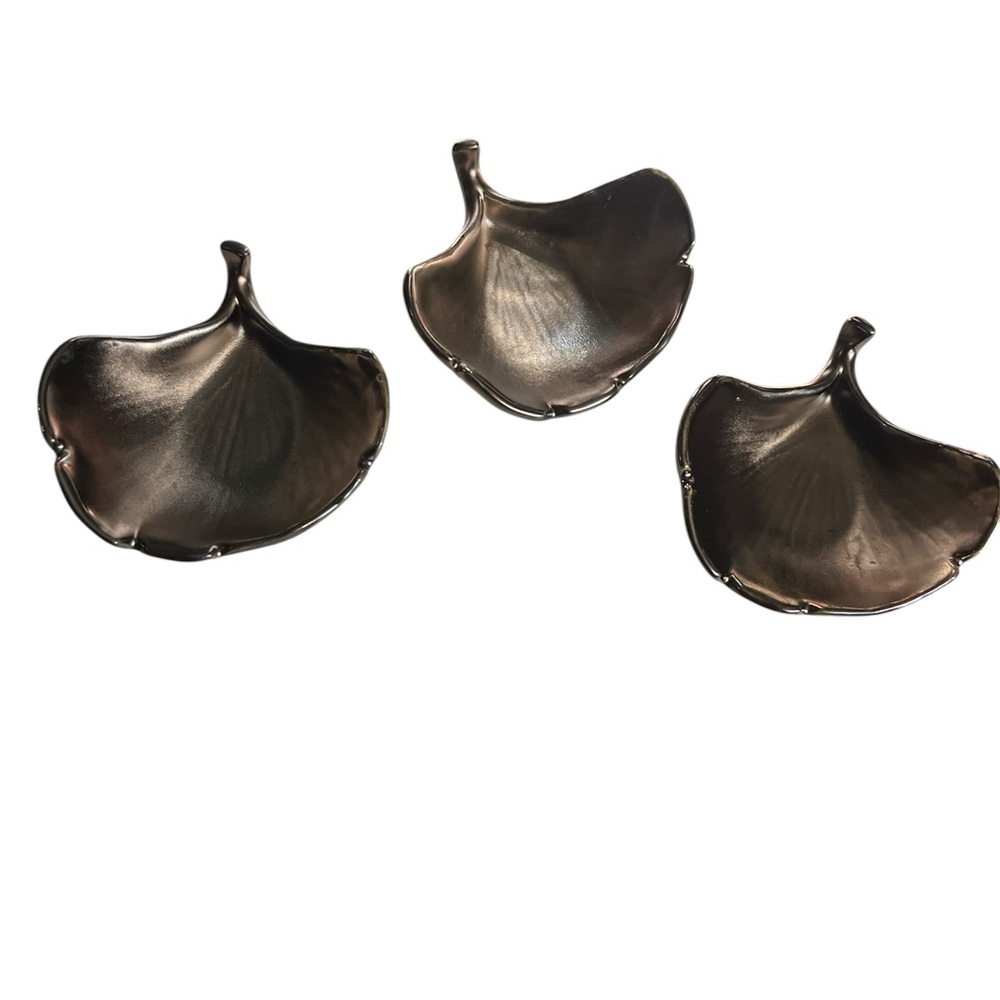 Crate&Barrel set of 3 gingko leaf trays